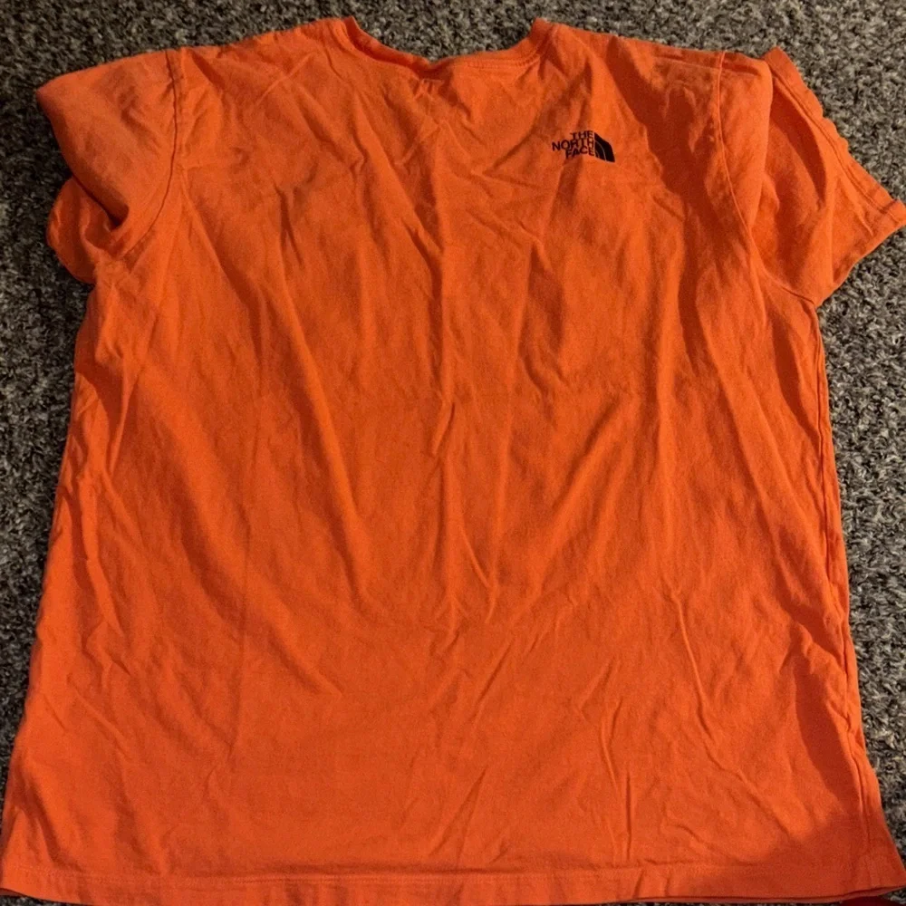 Men’s The North Face Orange Short Sleeve Tee